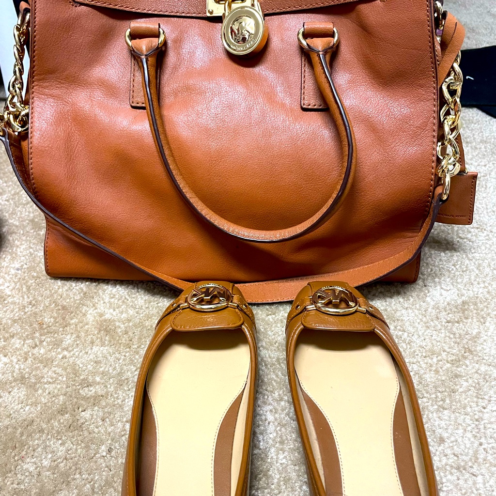 Size 9 Womens Mk Flats And Large Mk Tote. Gently Used. Purchase Set